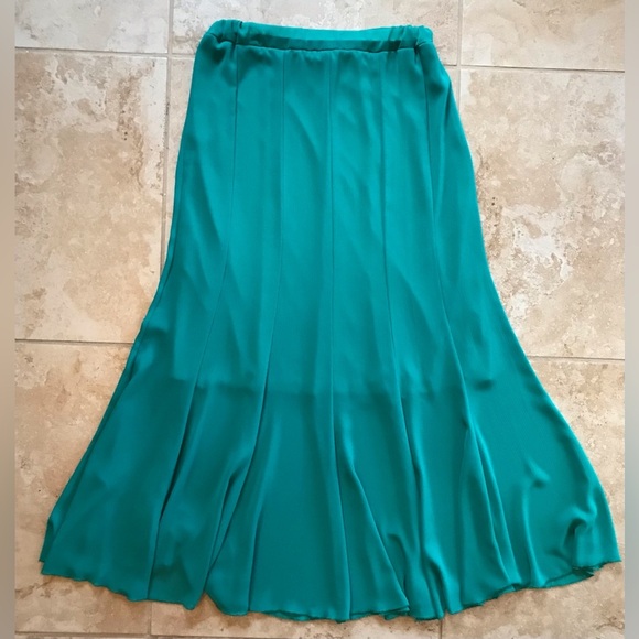 Flowy Maxi Skirt Bundle Set (Size S) - Mustard Yellow & Turquoise - Picture 10 of 17
